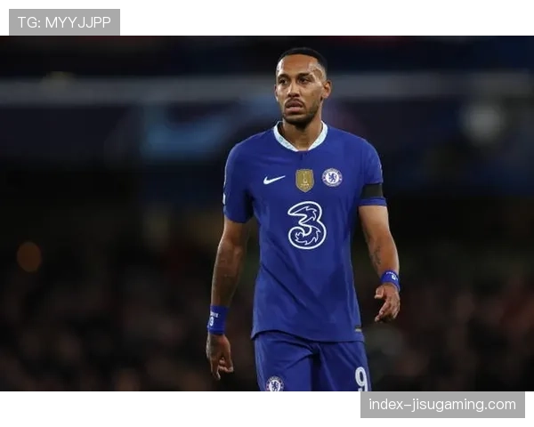 奥巴梅扬：36岁老将11场造9球，诠释高效前锋定义