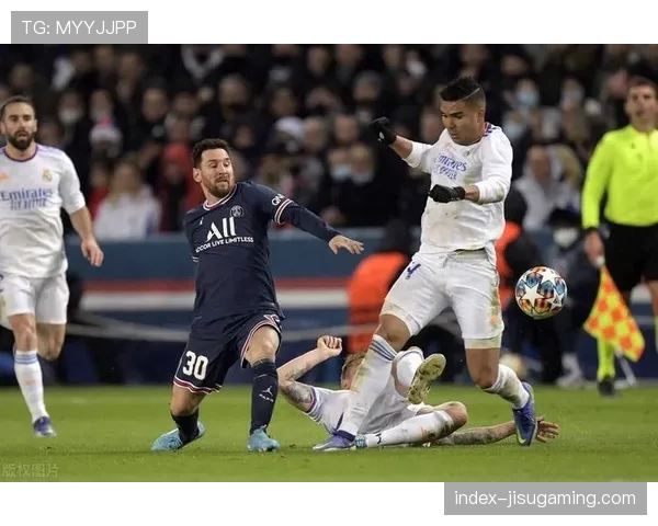 法甲第15轮完赛：朗斯领跑，巴黎大胜紧追，摩纳哥马赛均告失利