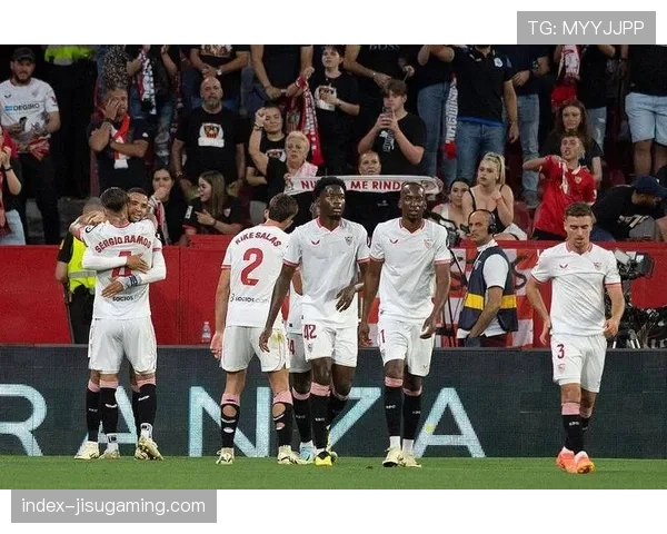 塞维利亚0-2不敌瓦伦西亚，主场失利